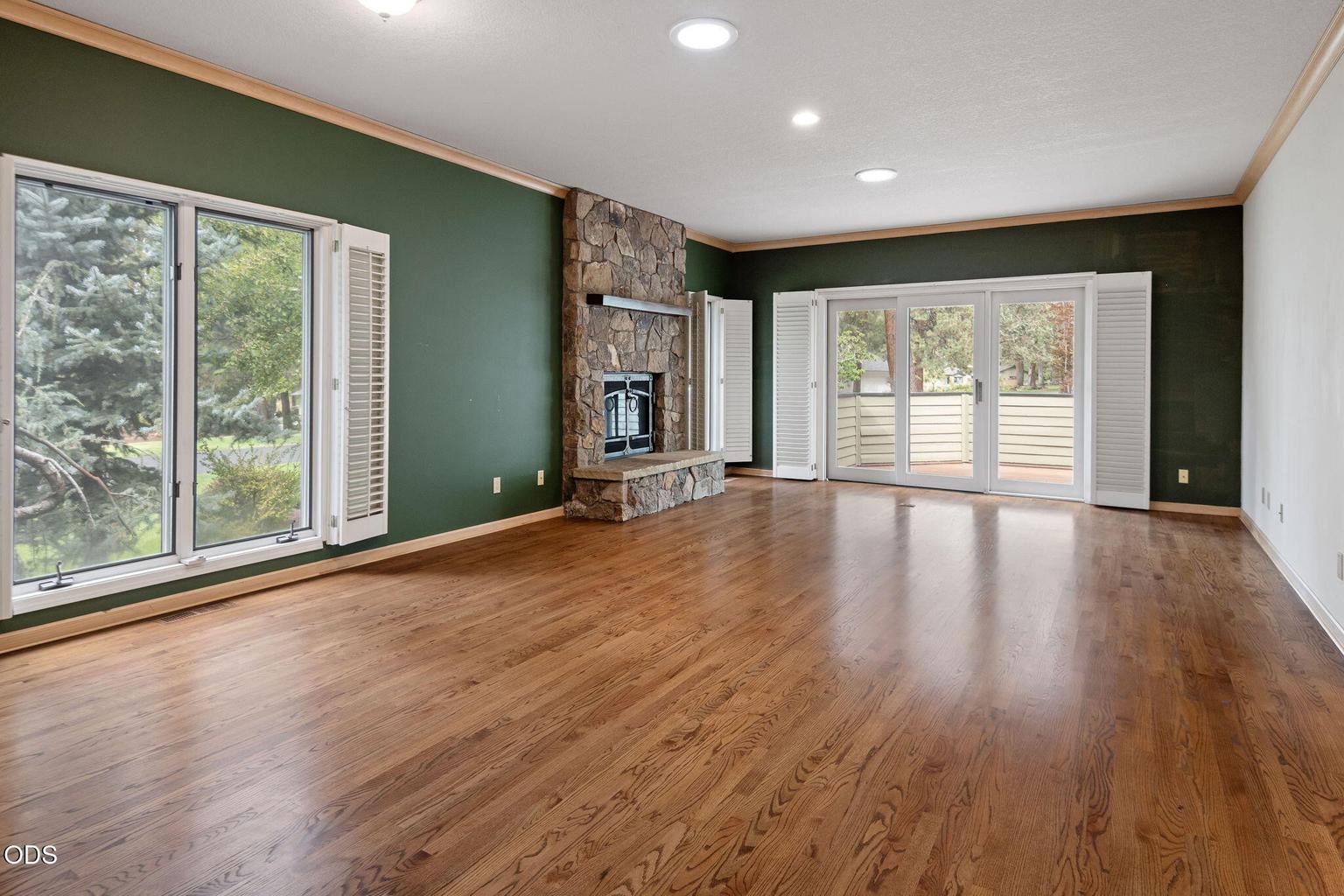 Photo of 60750 Breckenridge Street 4 of 27