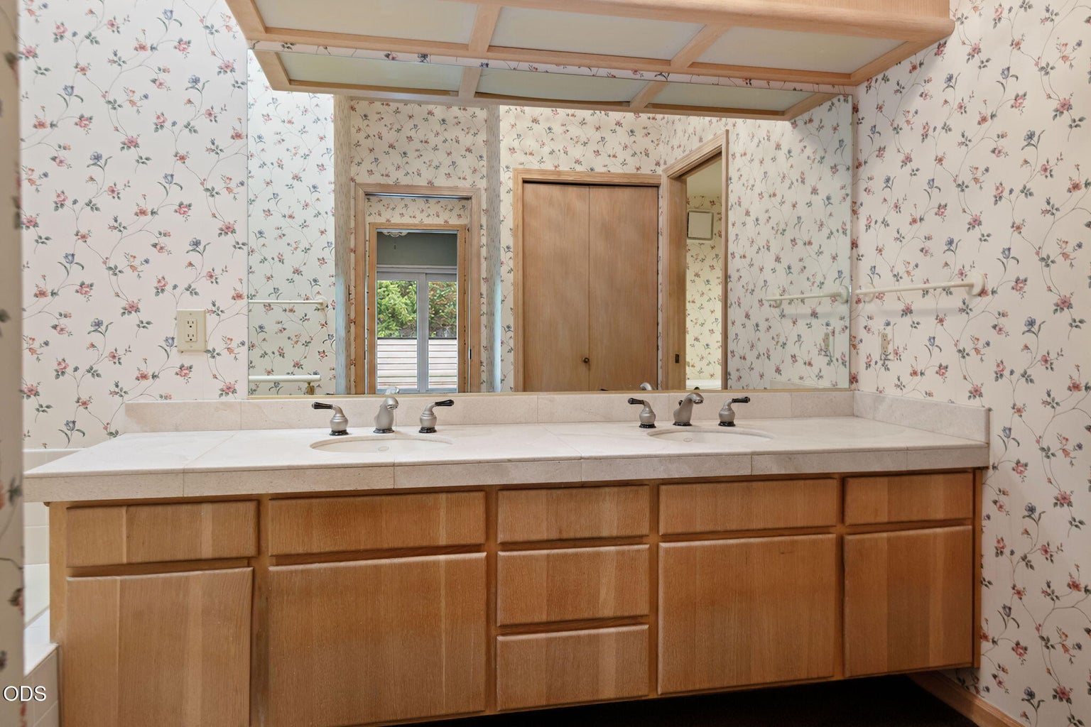 Photo of 60750 Breckenridge Street 14 of 27