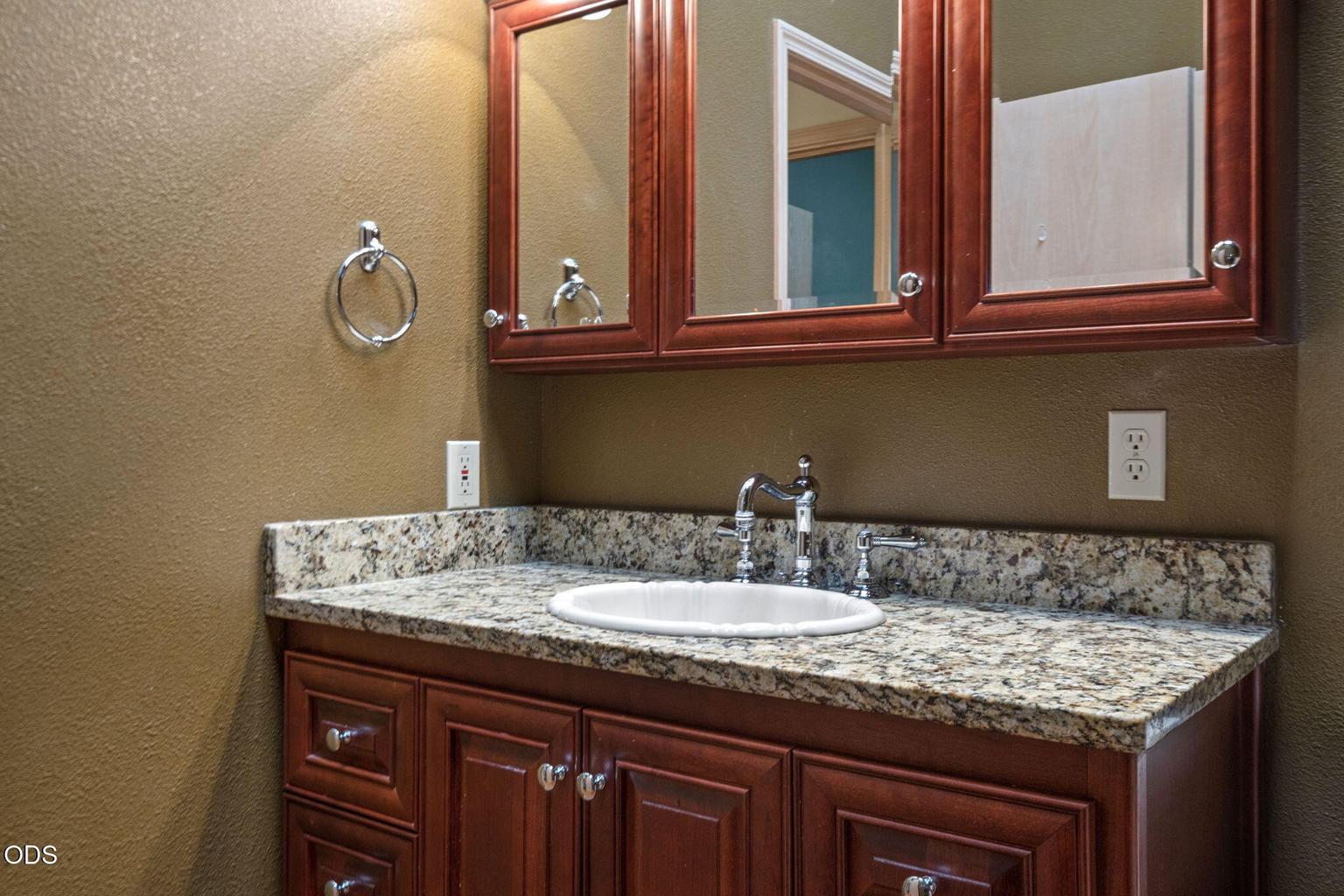 Photo of 60750 Breckenridge Street 17 of 27