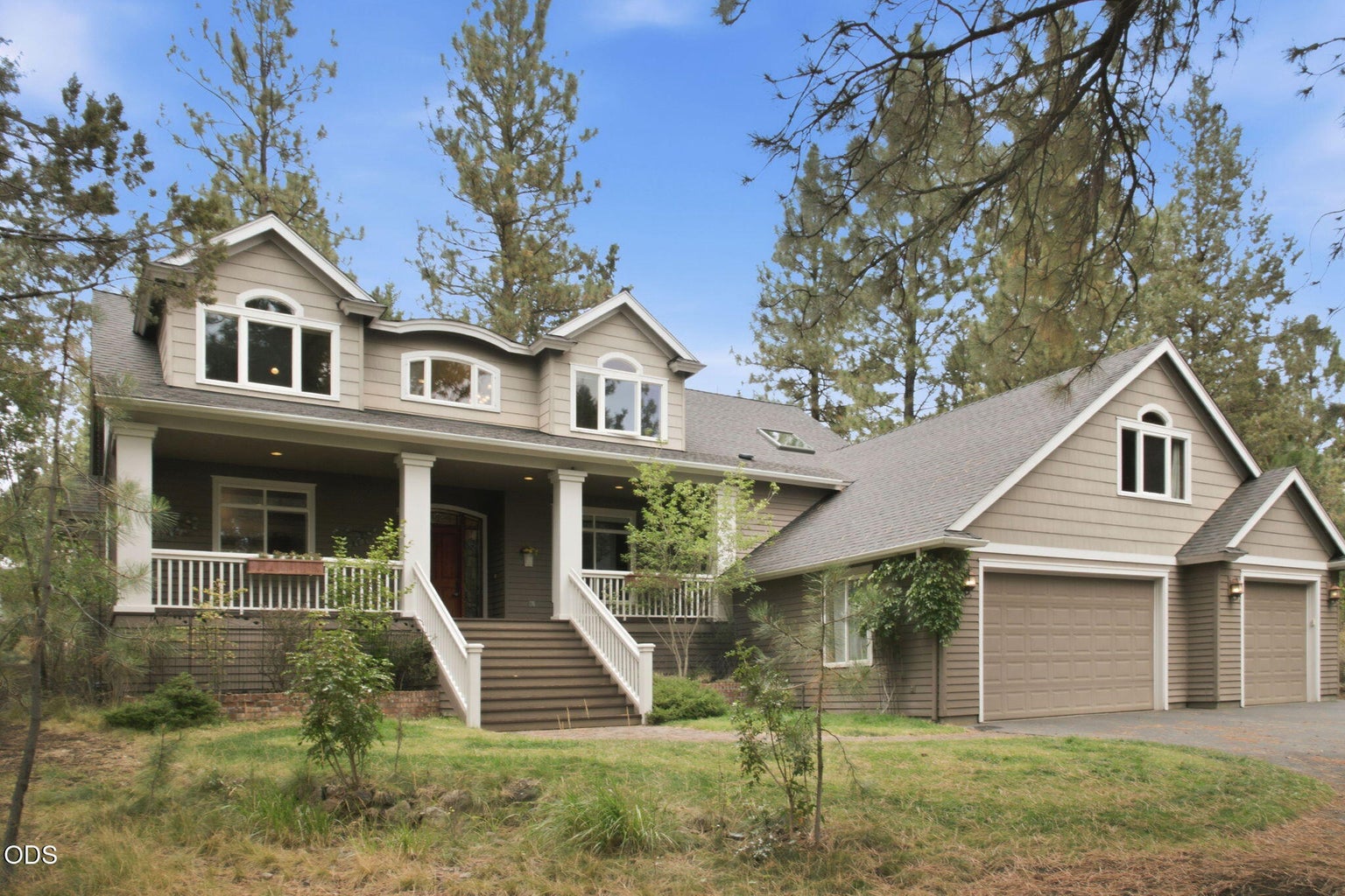 Photo of 2530 NW Peoples Court 2 of 39