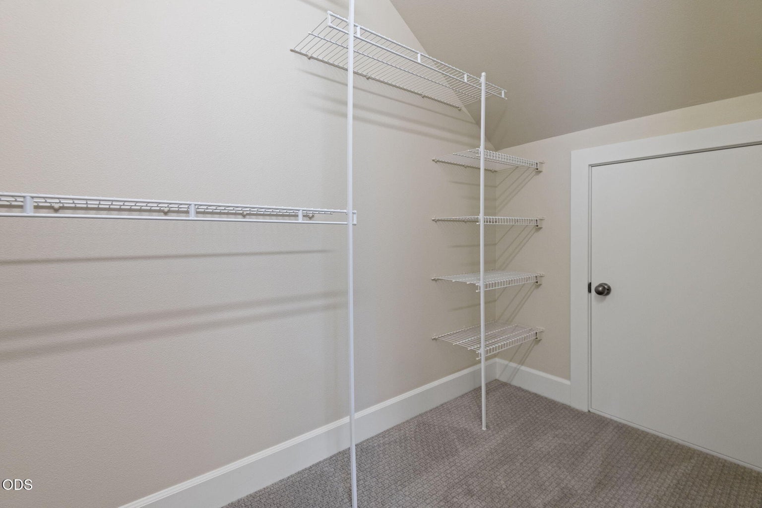Photo of 2530 NW Peoples Court 25 of 39