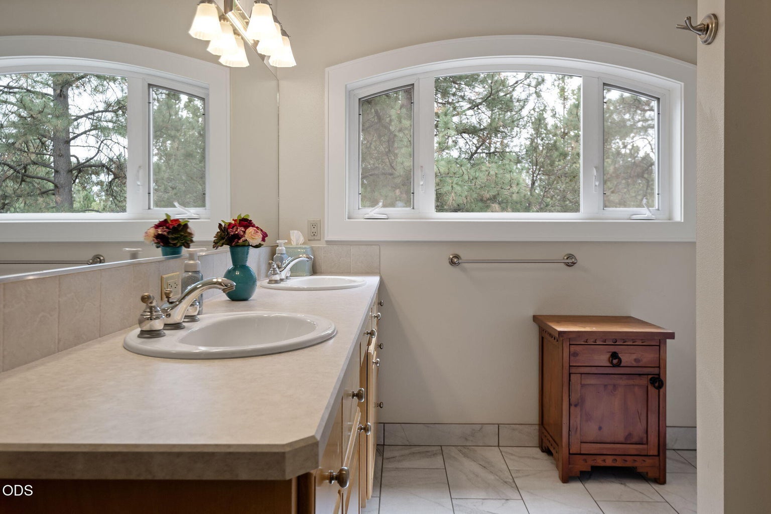 Photo of 2530 NW Peoples Court 26 of 39