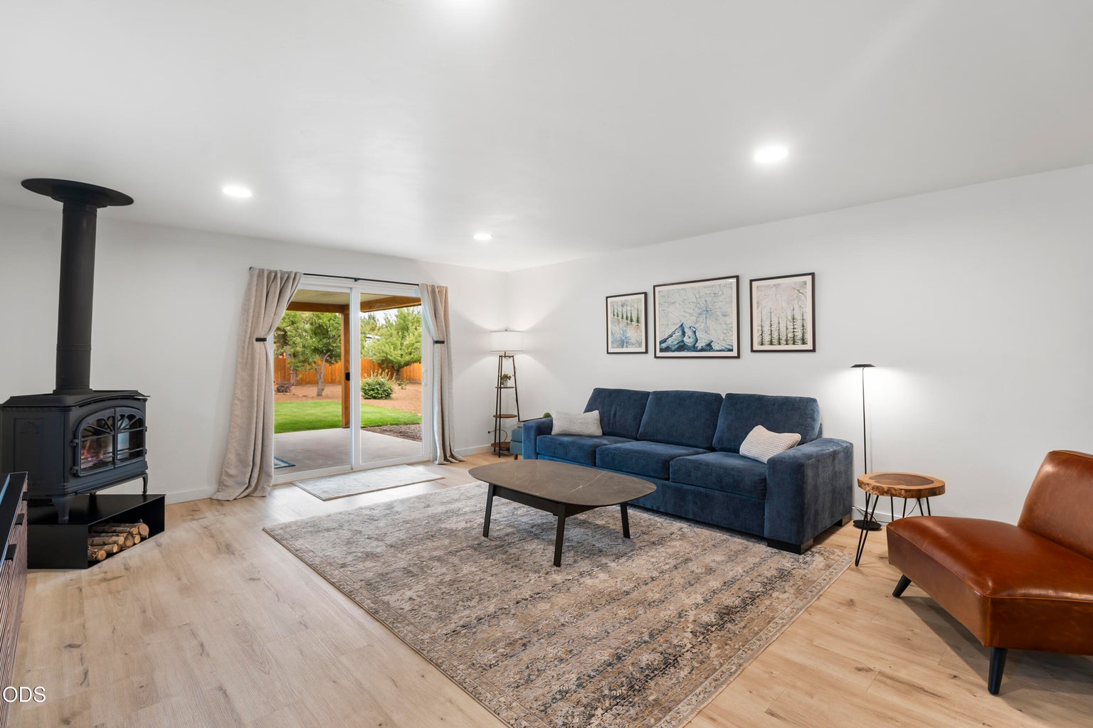 Photo of 61573 Twin Lakes Loop 18 of 50