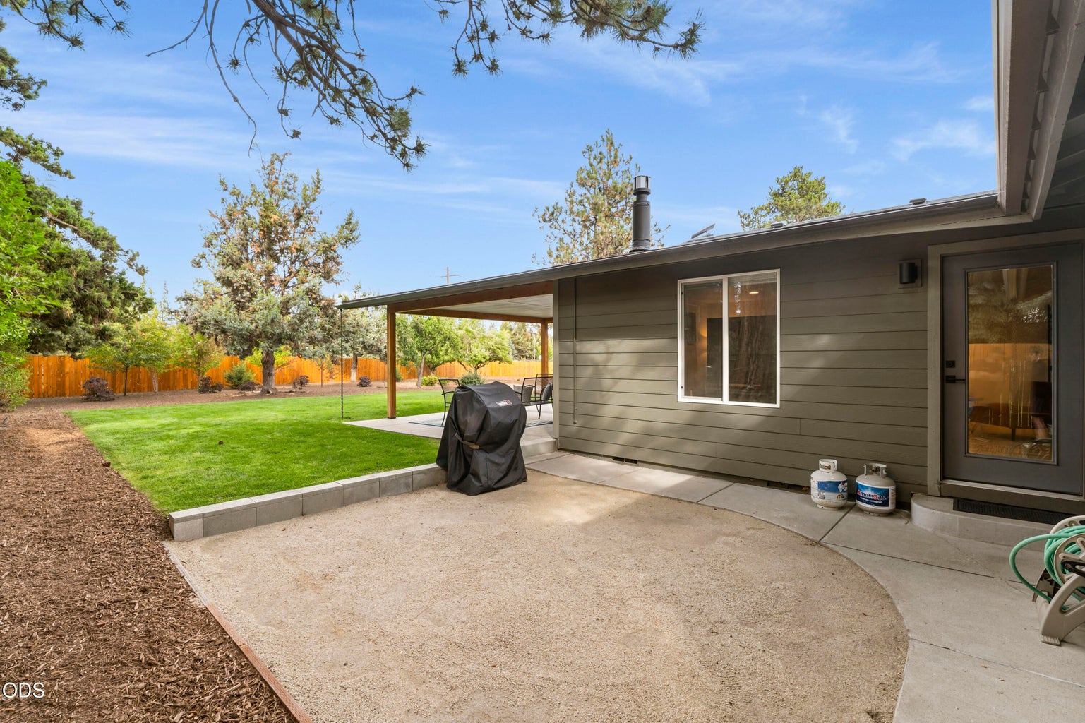 Photo of 61573 Twin Lakes Loop 41 of 50