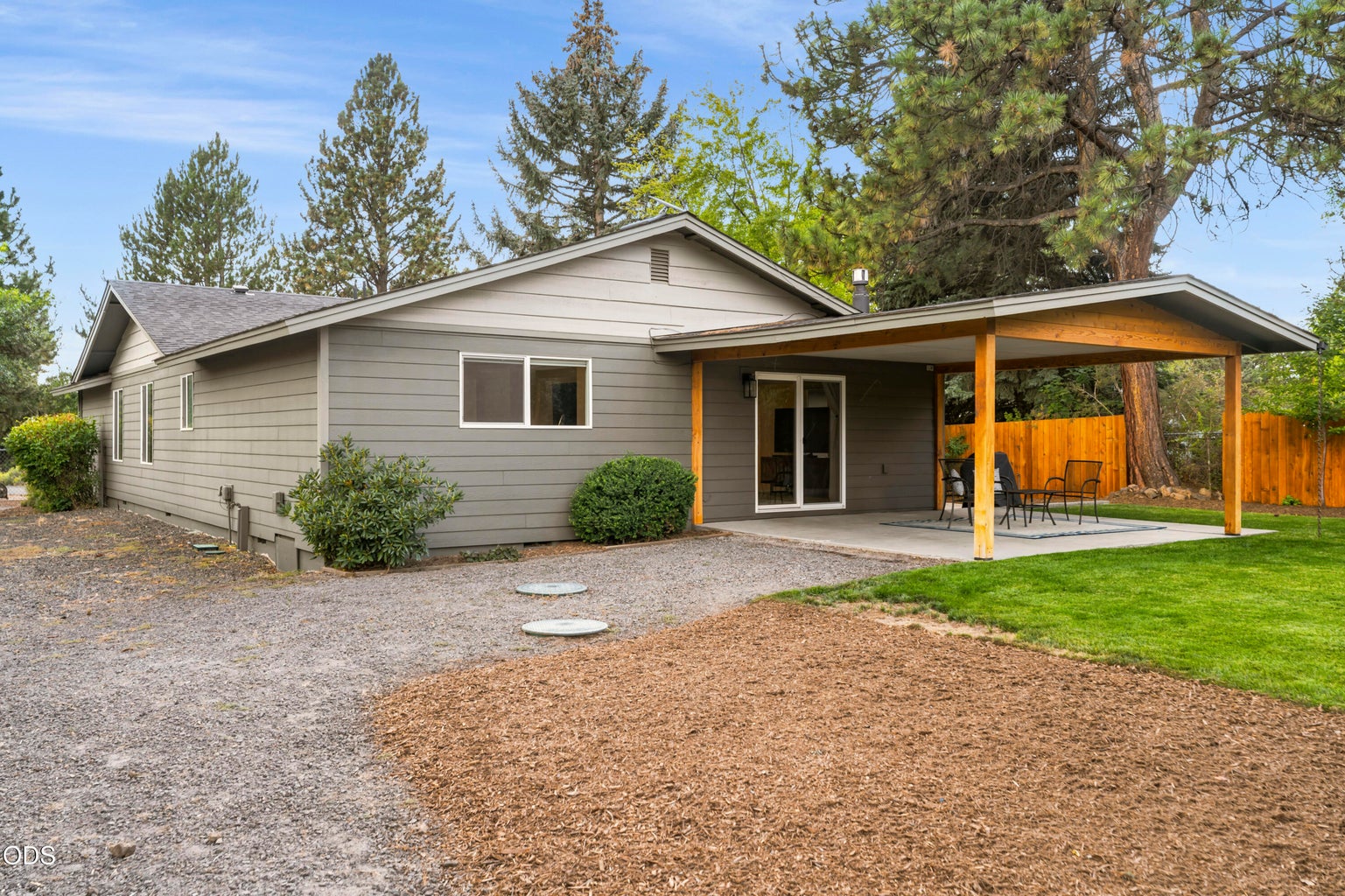 Photo of 61573 Twin Lakes Loop 43 of 50
