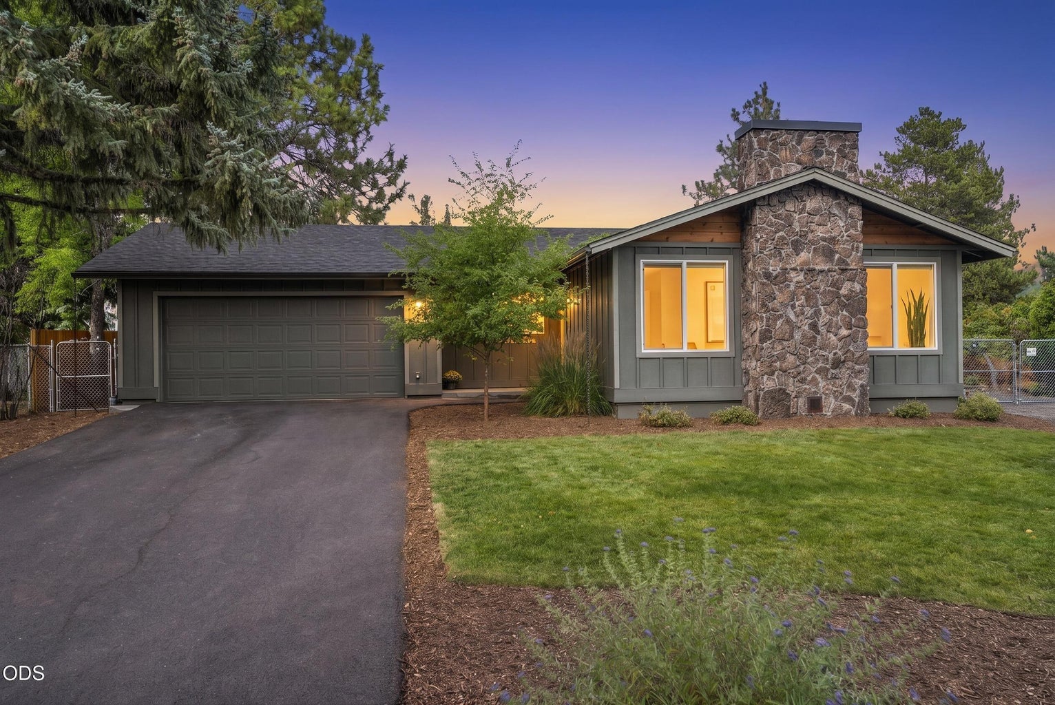 Photo of 61573 Twin Lakes Loop 1 of 50