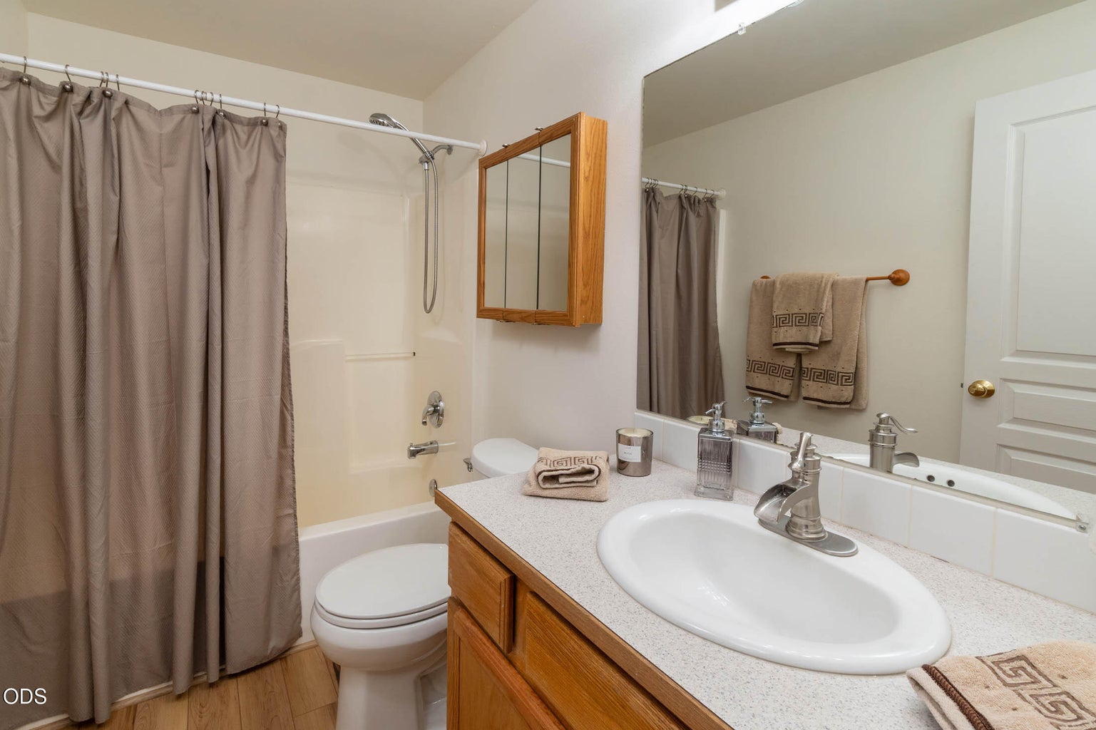 Photo of 786 NE Tierra Road 16 of 20