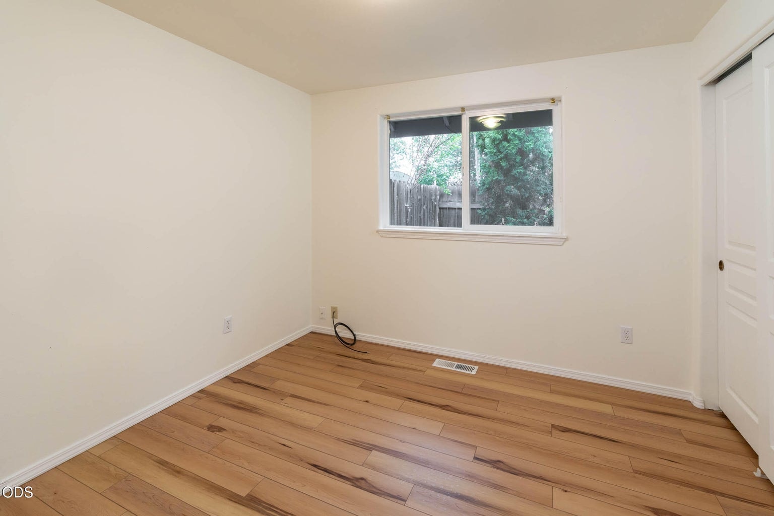 Photo of 786 NE Tierra Road 15 of 20