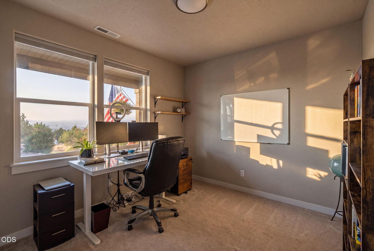 Photo of 7220 SE Night Hawk Court 23 of 50