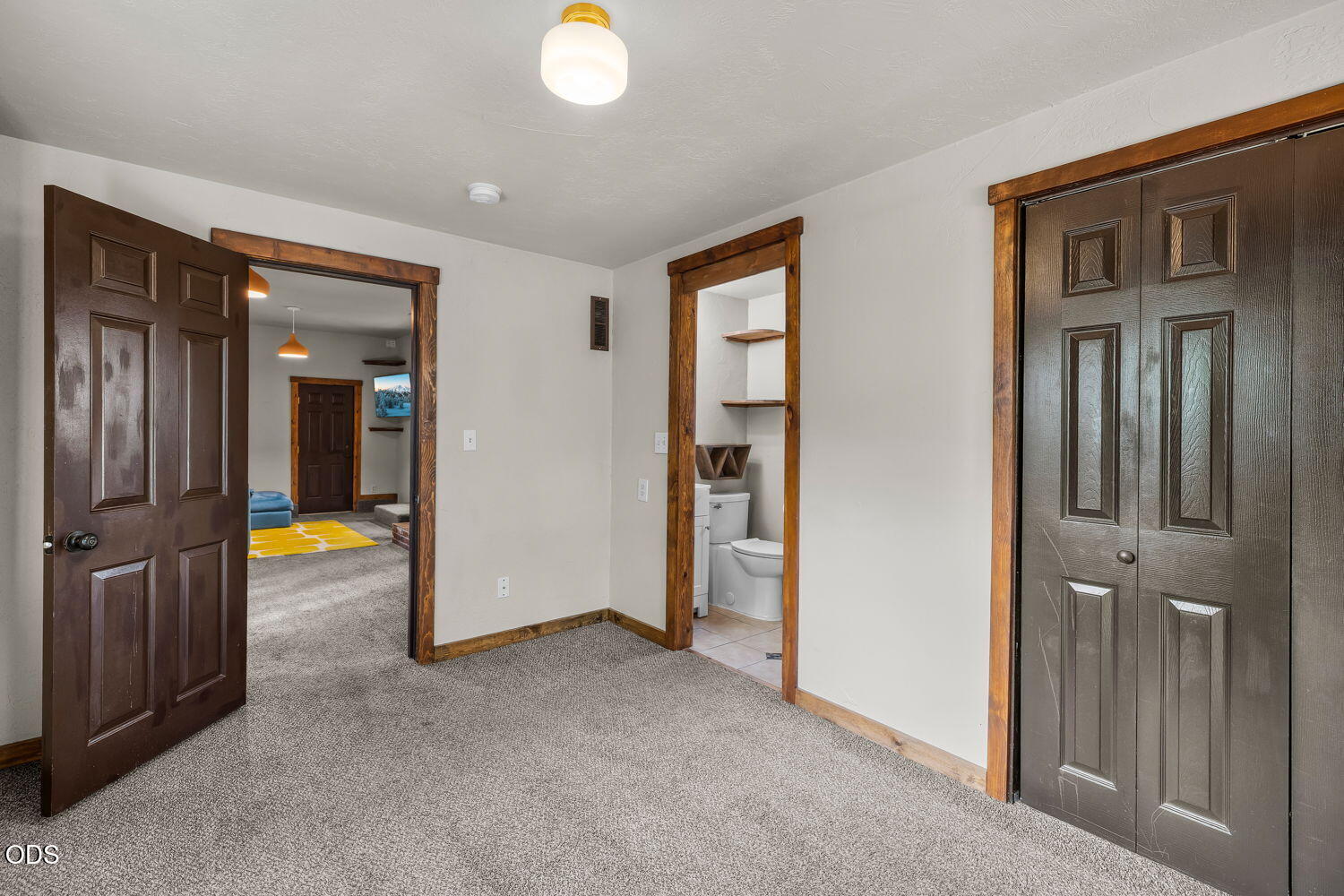 Photo of 932 NE 10th Street 21 of 50