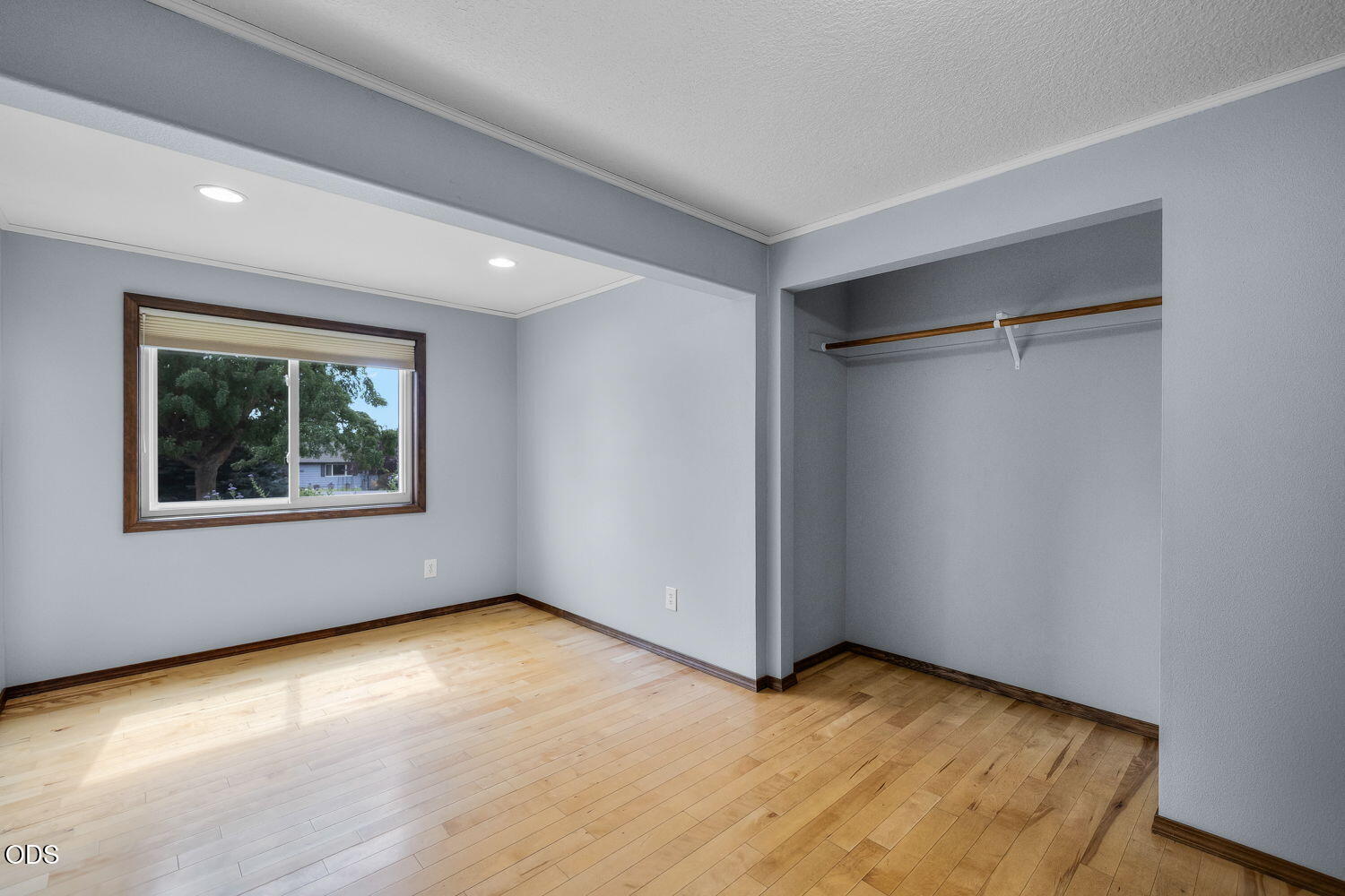 Photo of 1287 NE Mountain Ash Road 12 of 30