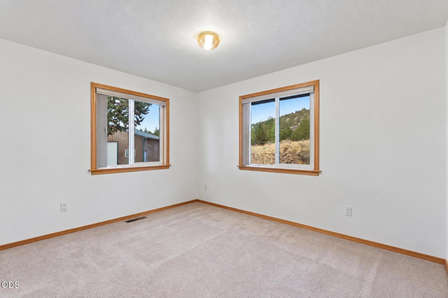 Photo of 11744 SW Red Cloud Road 33 of 82