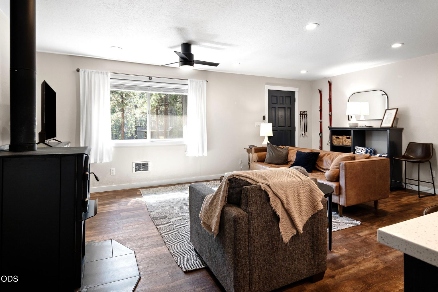 Photo of 57004 Antelope Lane 3 of 25