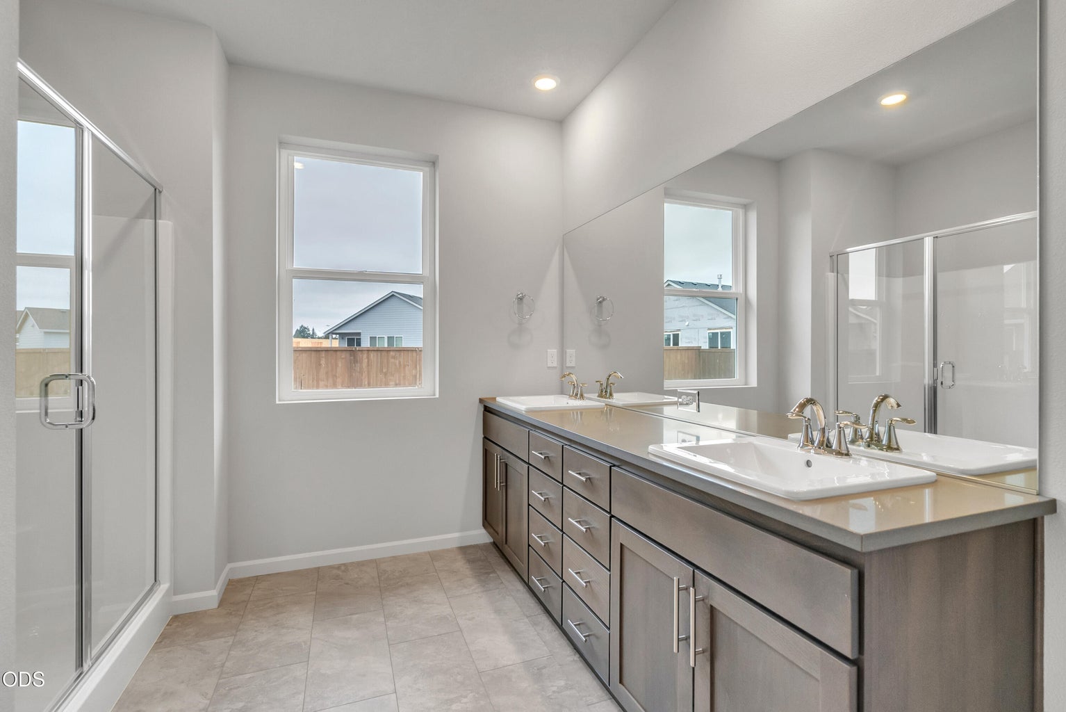 Photo of 63111 NE Henningsen Pl 14 of 20
