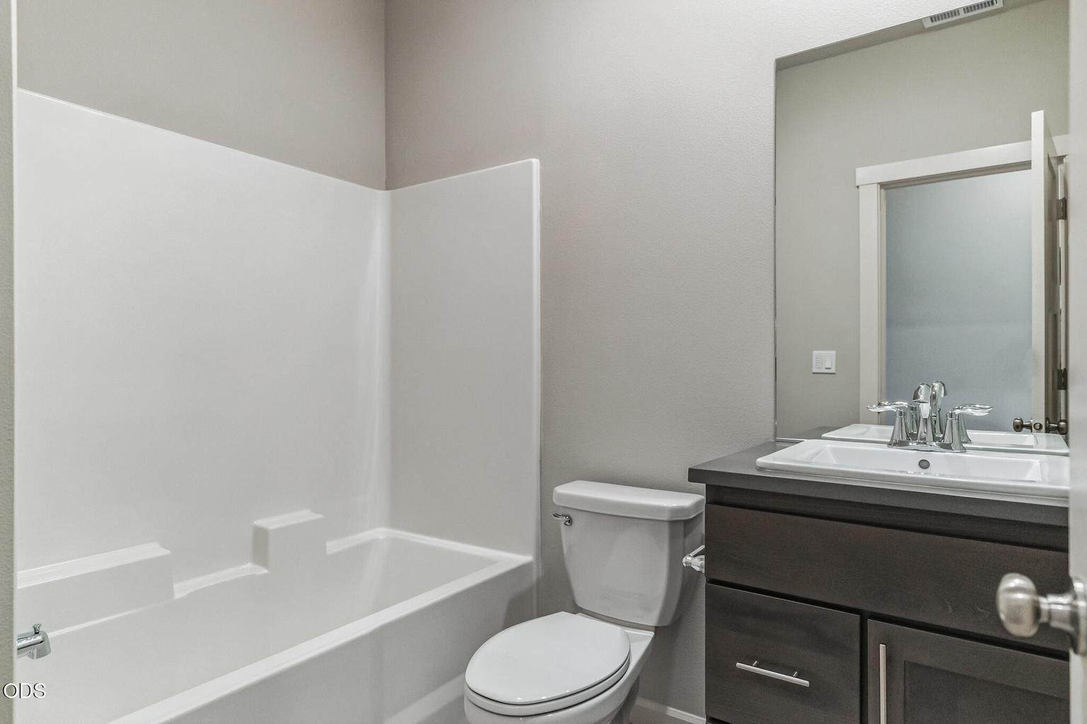 Photo of 63111 NE Henningsen Pl 16 of 20