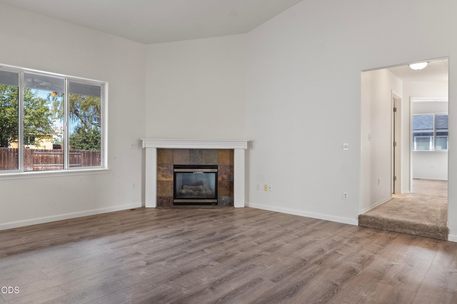 Photo of 2623 NE 6th Drive 5 of 23
