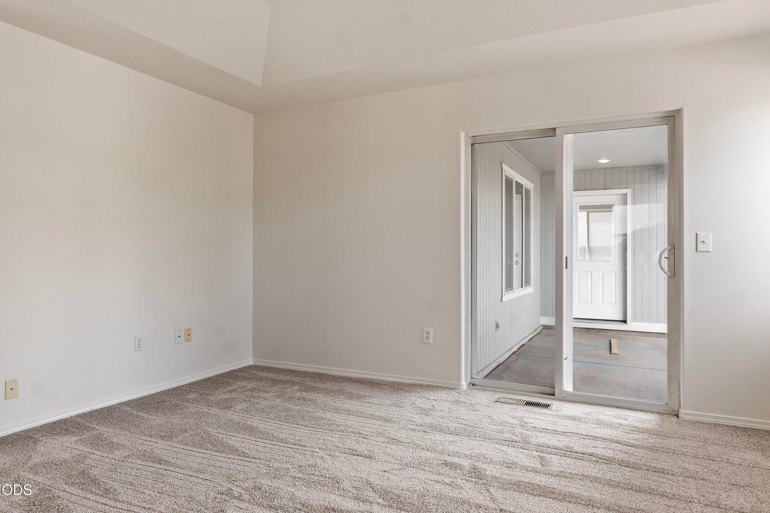 Photo of 2623 NE 6th Drive 11 of 23