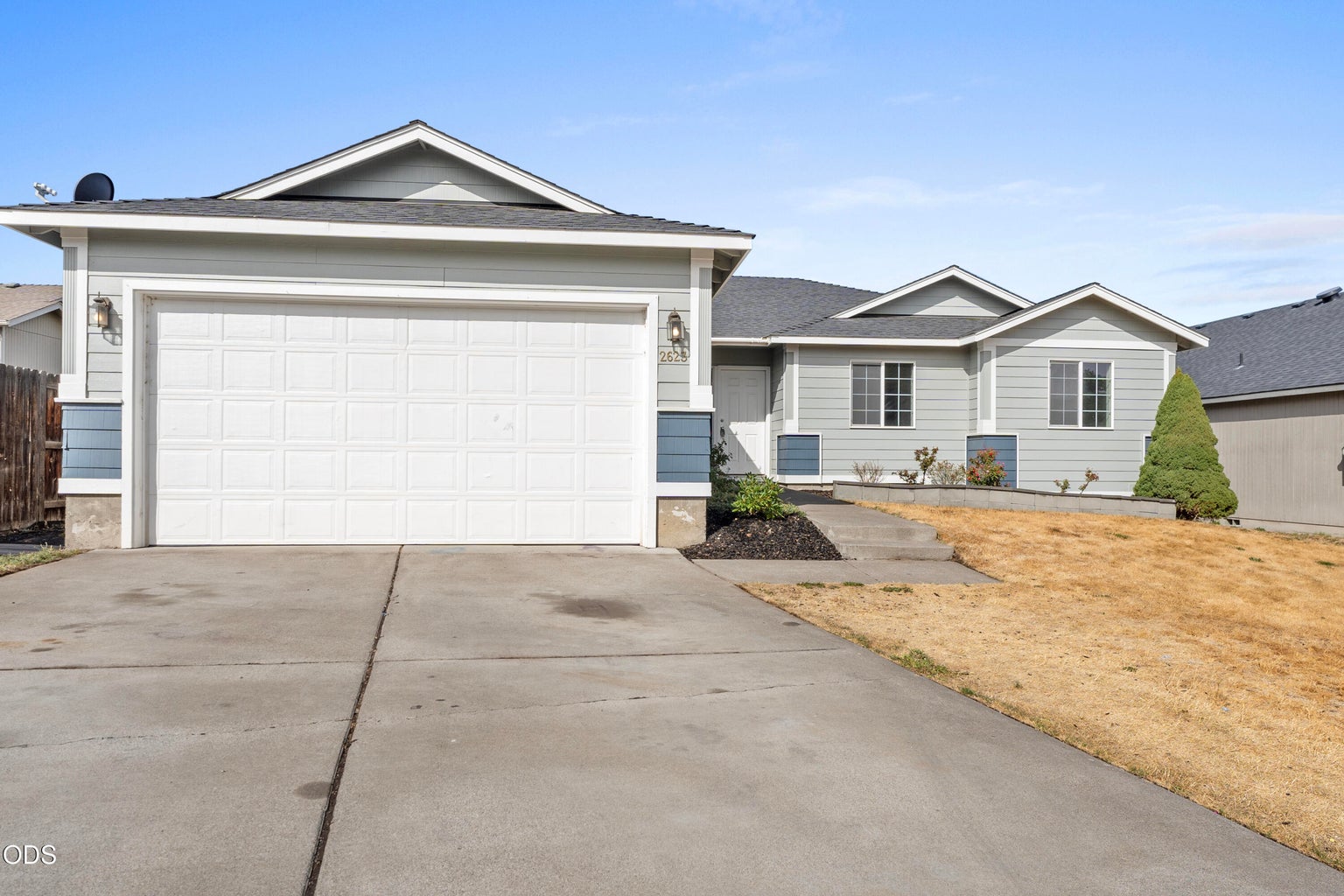 Photo of 2623 NE 6th Drive 2 of 23