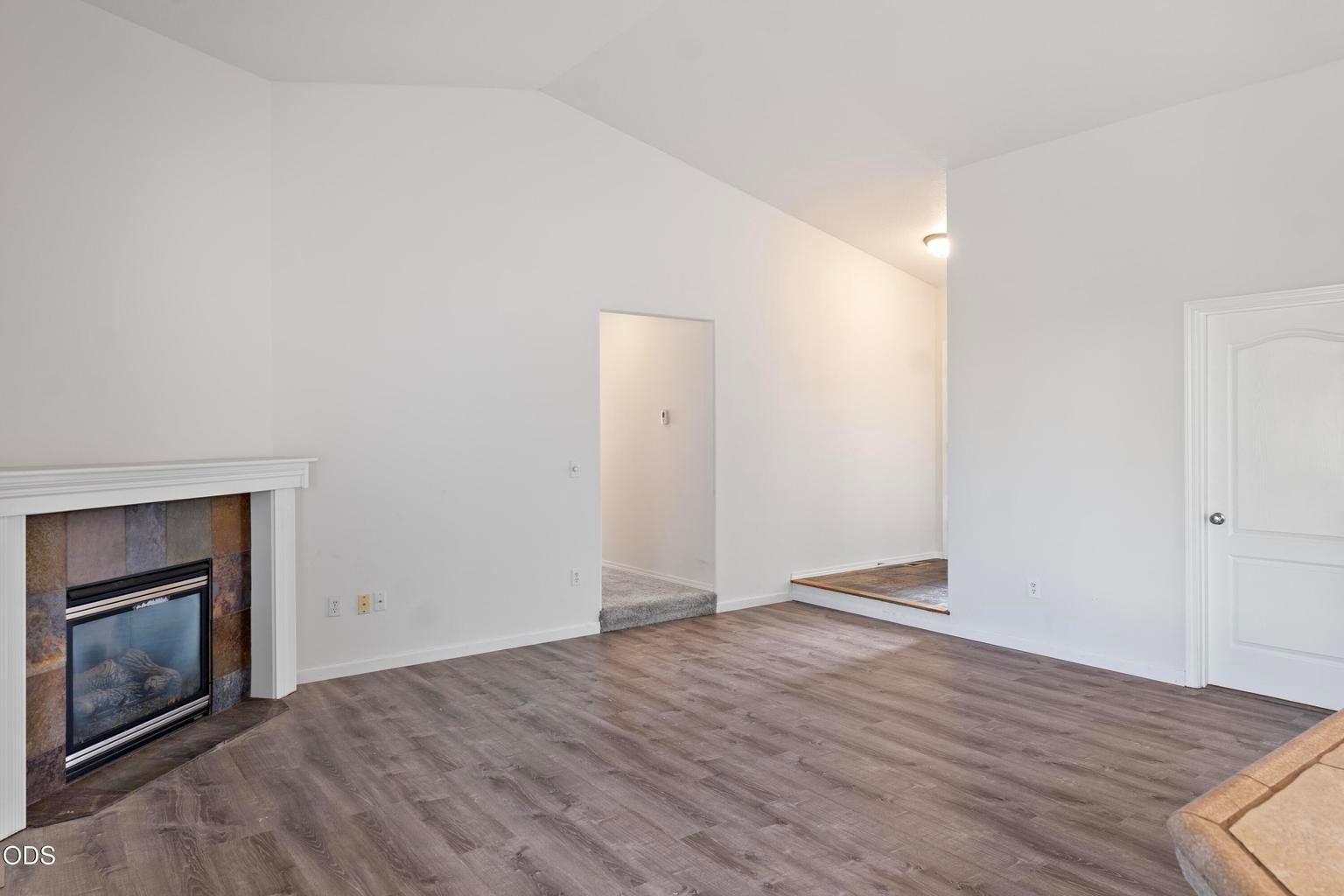 Photo of 2623 NE 6th Drive 4 of 23