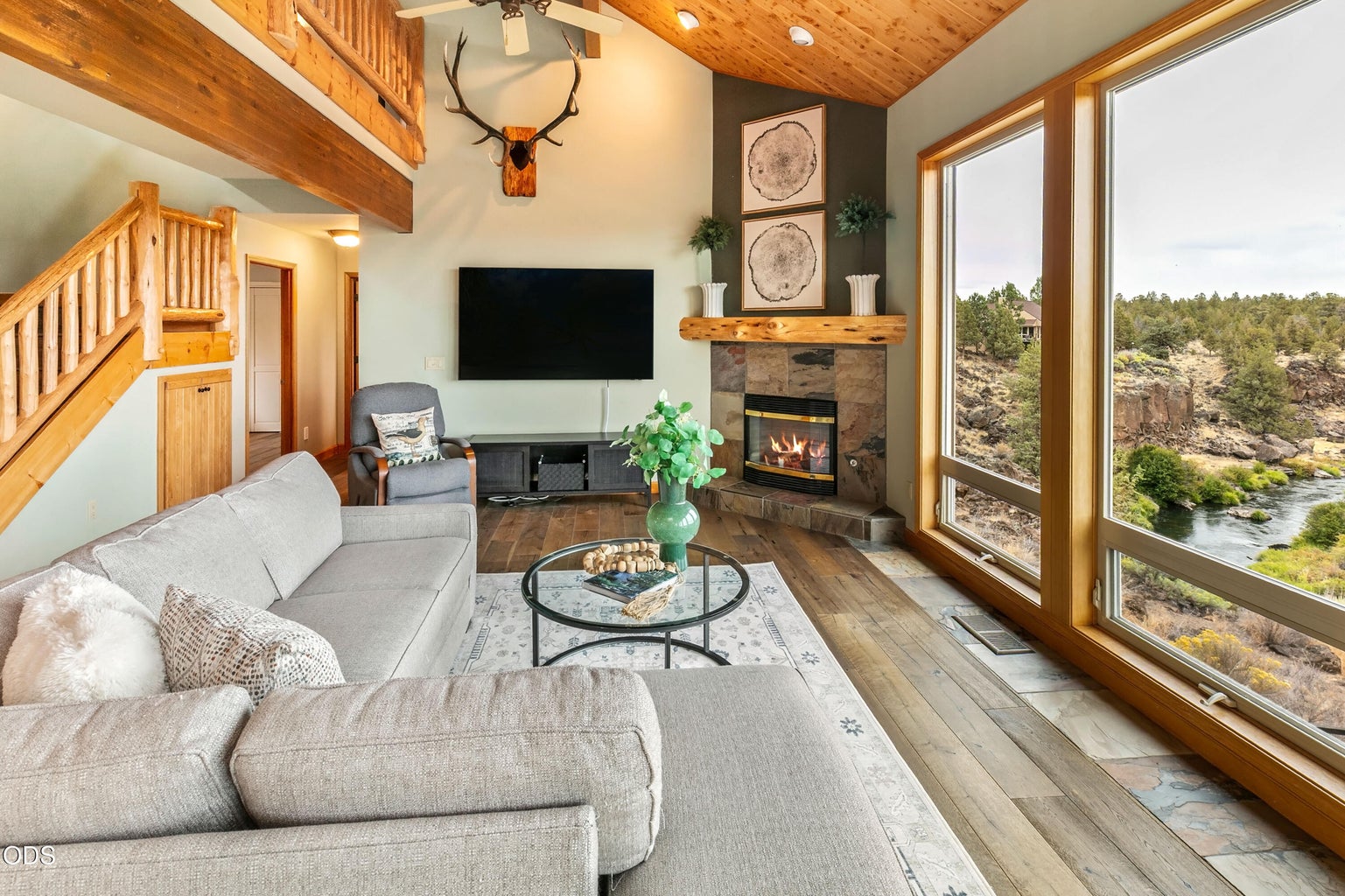 Photo of 7750 NW Grubstake Way 4 of 27