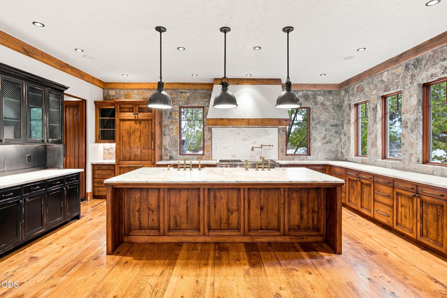 Photo of 23021 Brushline Court 13 of 47