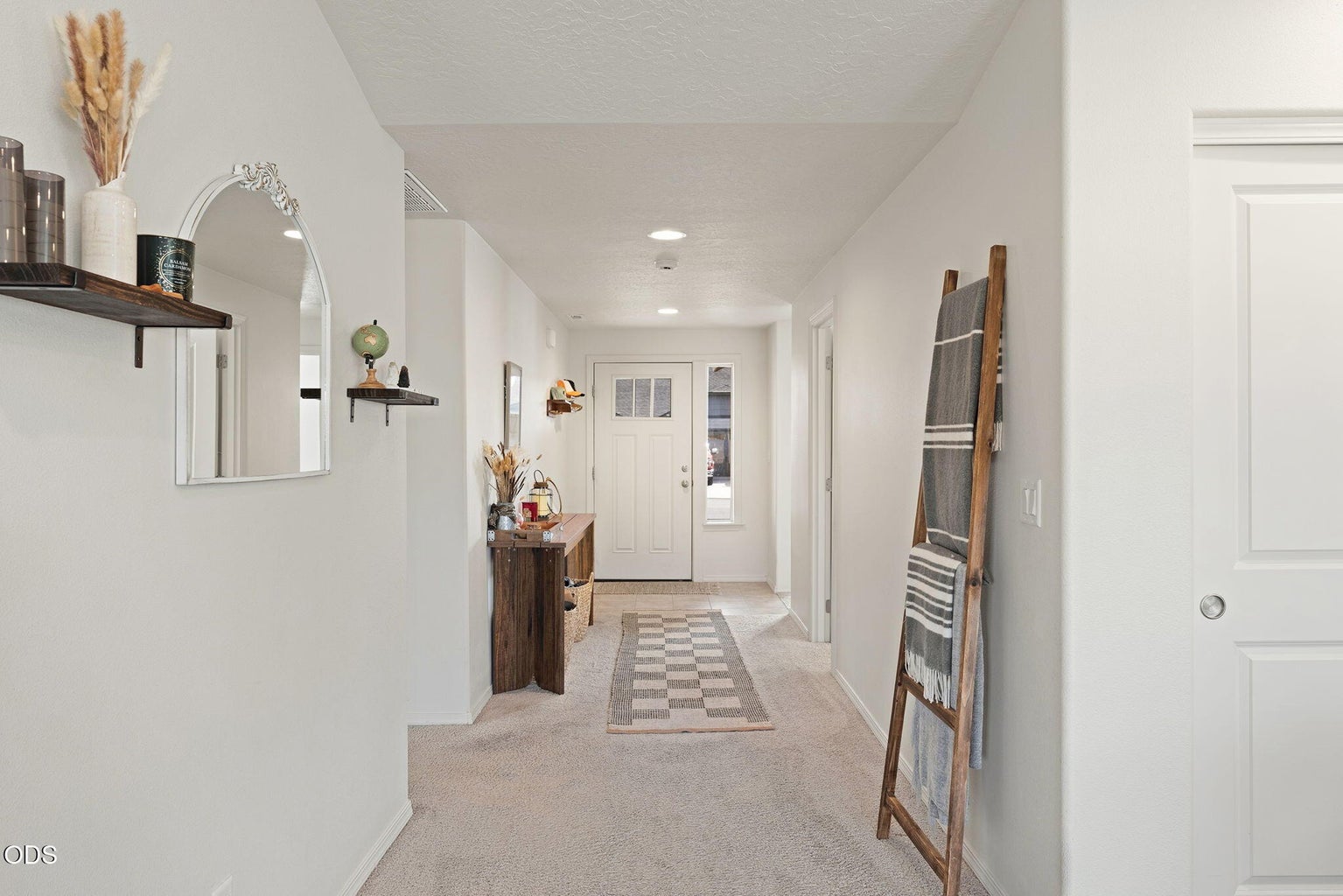 Photo of 3583 NW 9th Street 5 of 33