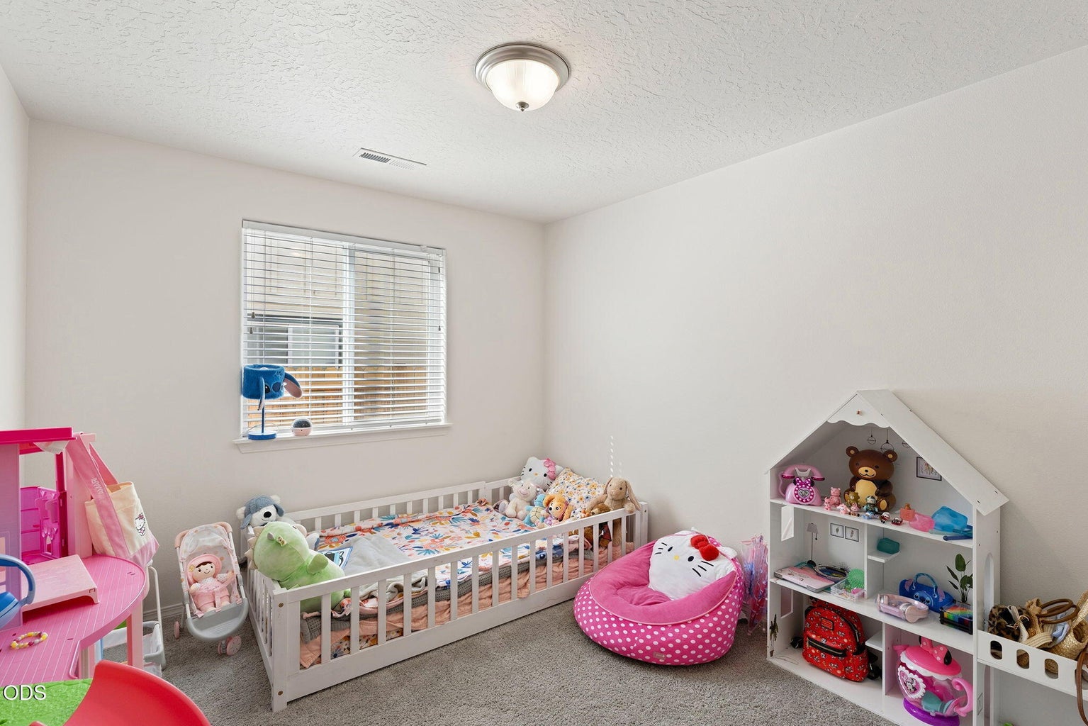 Photo of 3583 NW 9th Street 24 of 33
