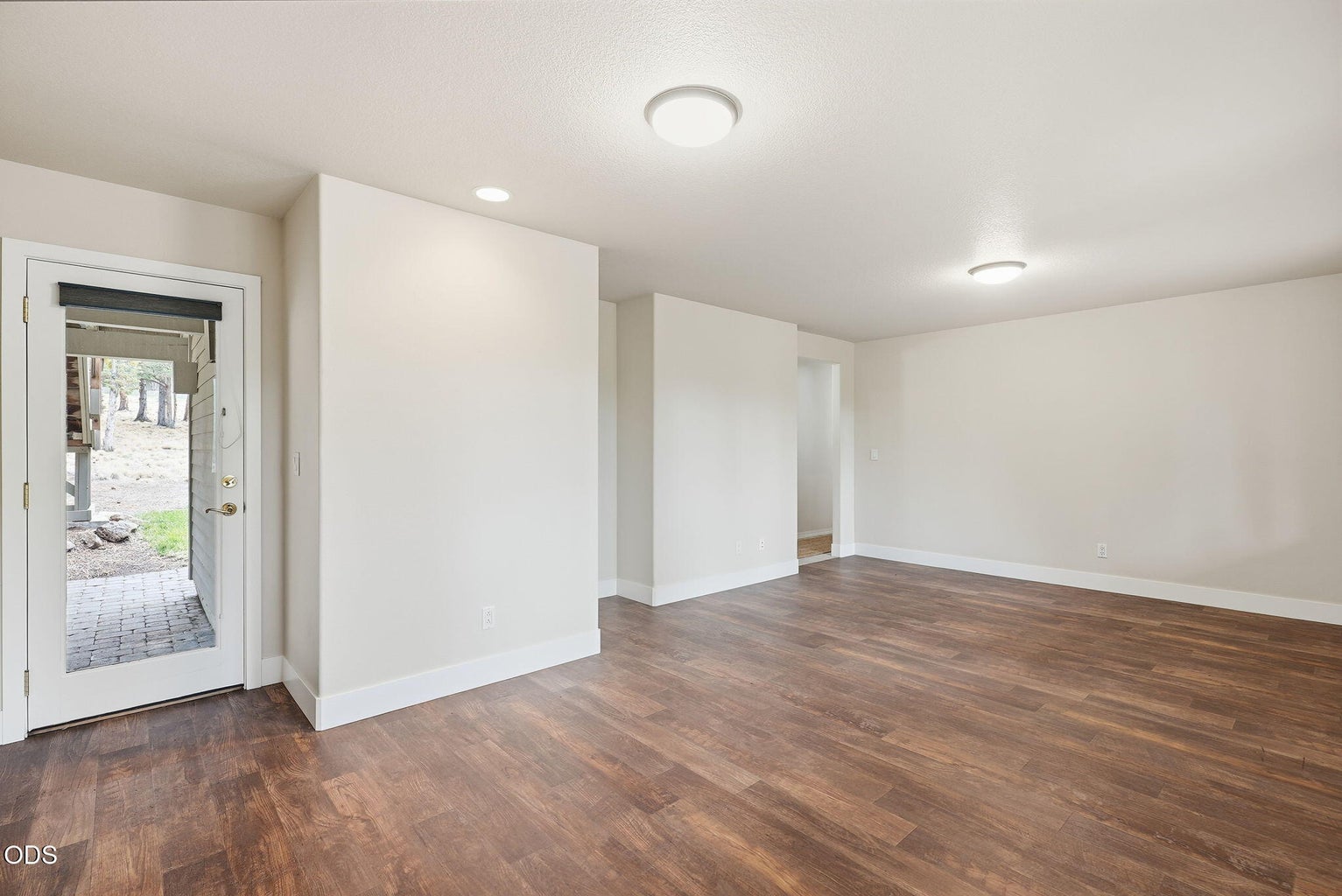 Photo of 1960 NW Keenan Court 28 of 49
