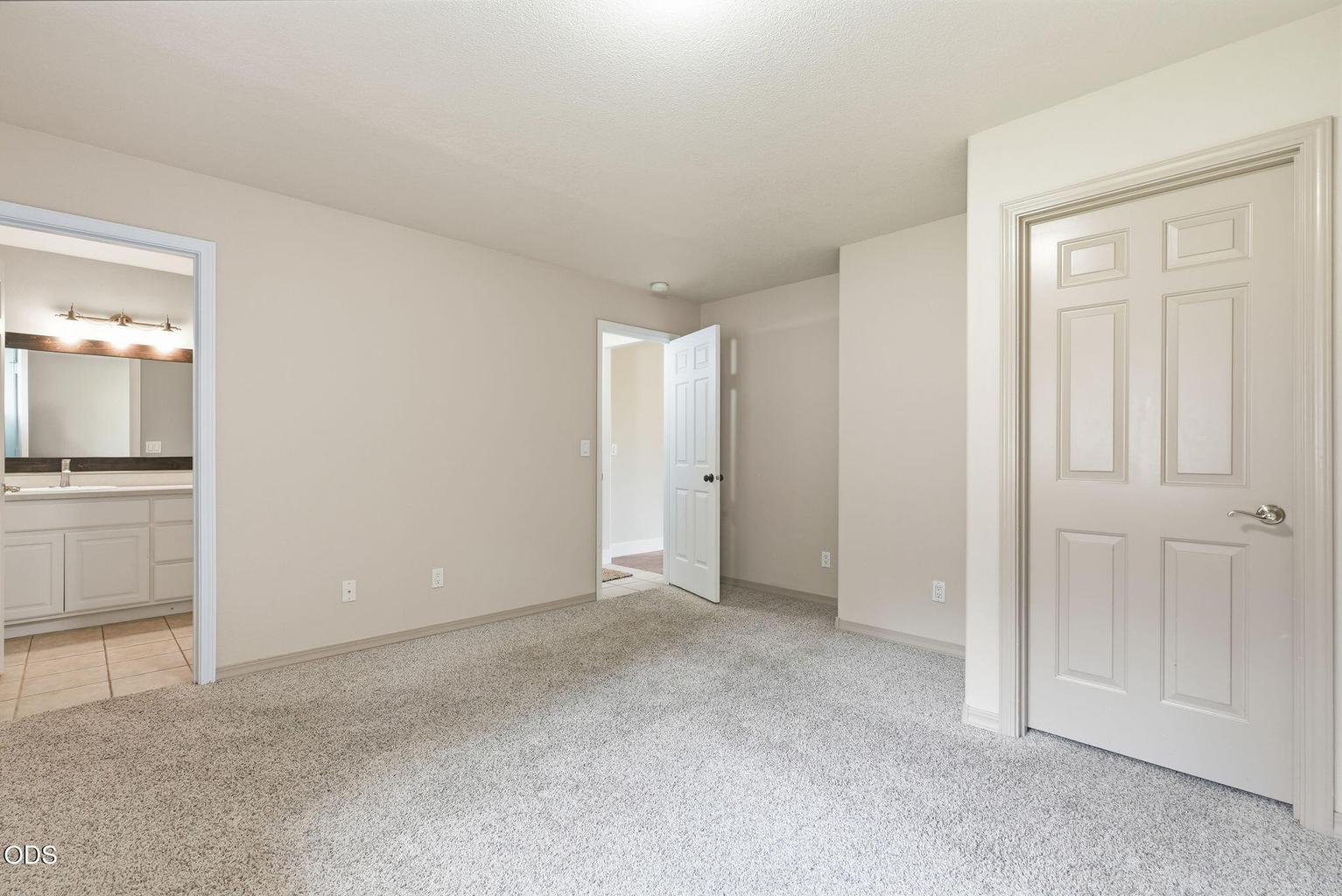 Photo of 1960 NW Keenan Court 30 of 49