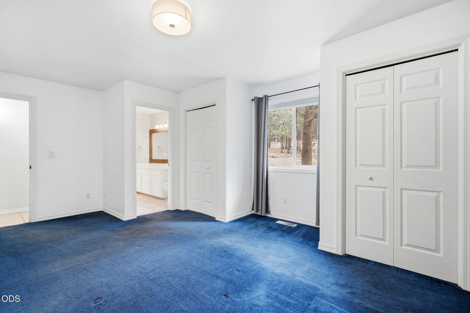 Photo of 1960 NW Keenan Court 32 of 49