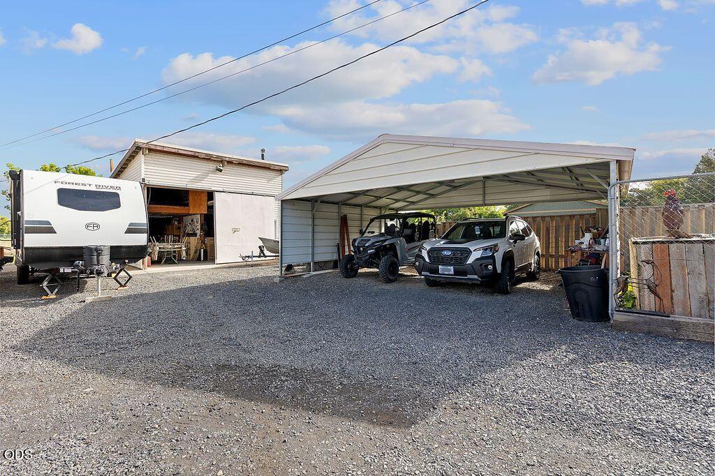 Photo of 969 SW Crestview Road 34 of 42
