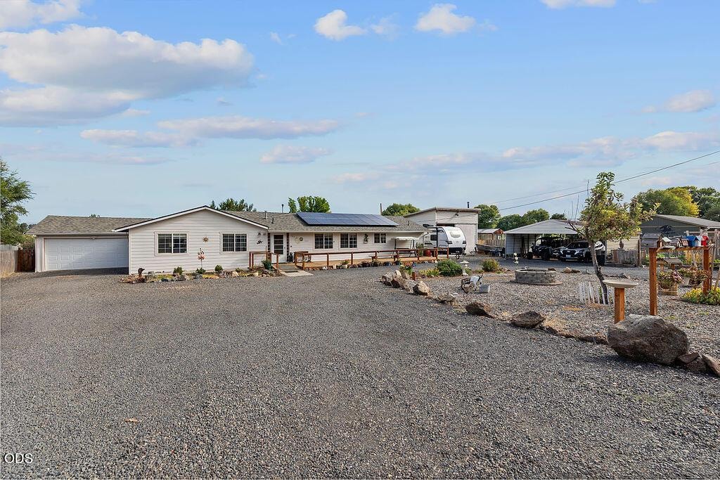 Photo of 969 SW Crestview Road 5 of 42