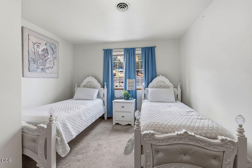 Photo of 969 SW Crestview Road 22 of 42