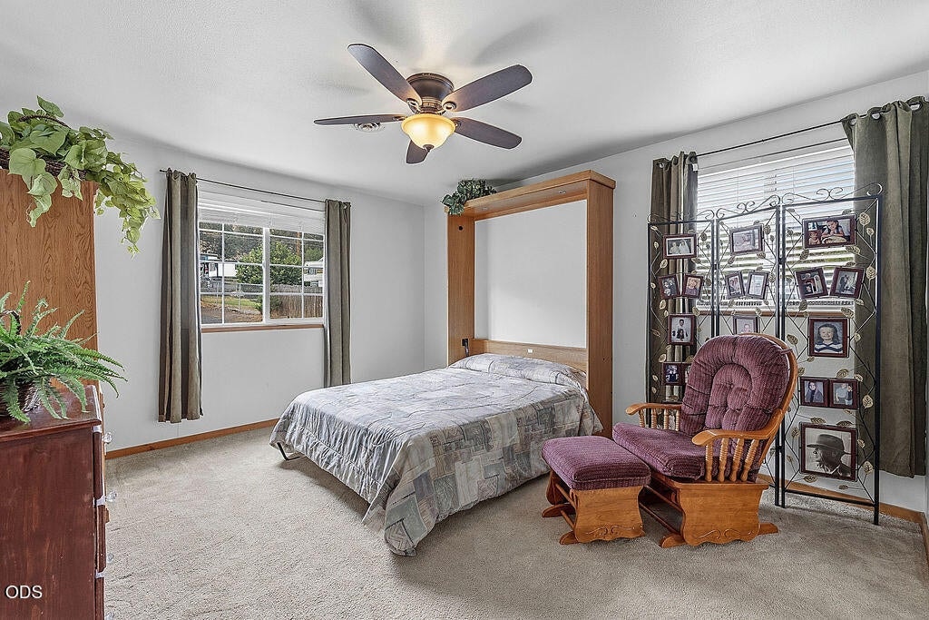 Photo of 969 SW Crestview Road 24 of 42