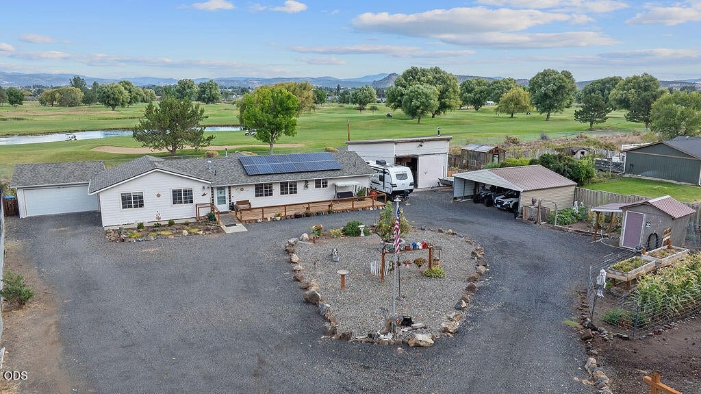 Photo of 969 SW Crestview Road 2 of 42
