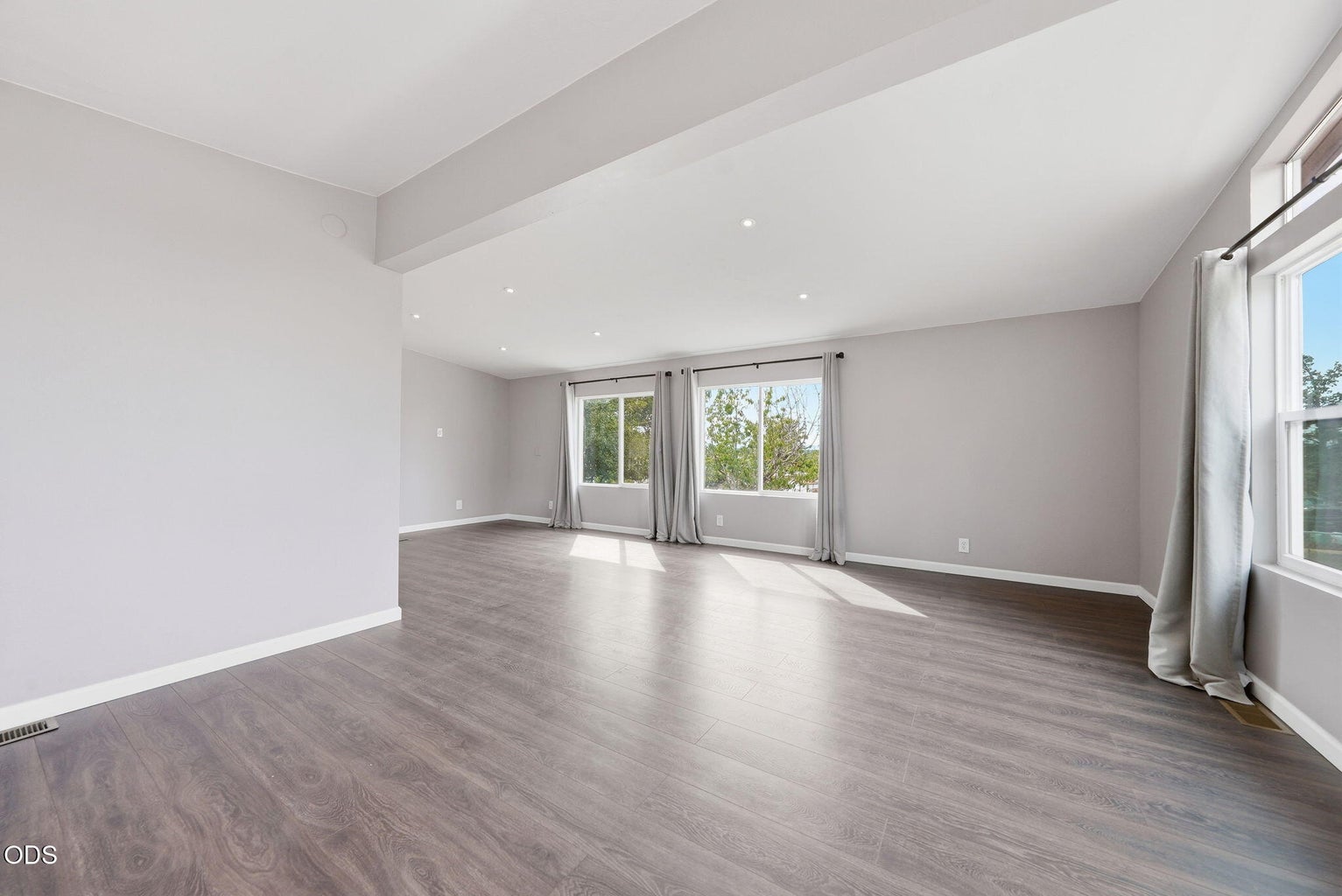 Photo of 1784 NW Central Avenue 14 of 44