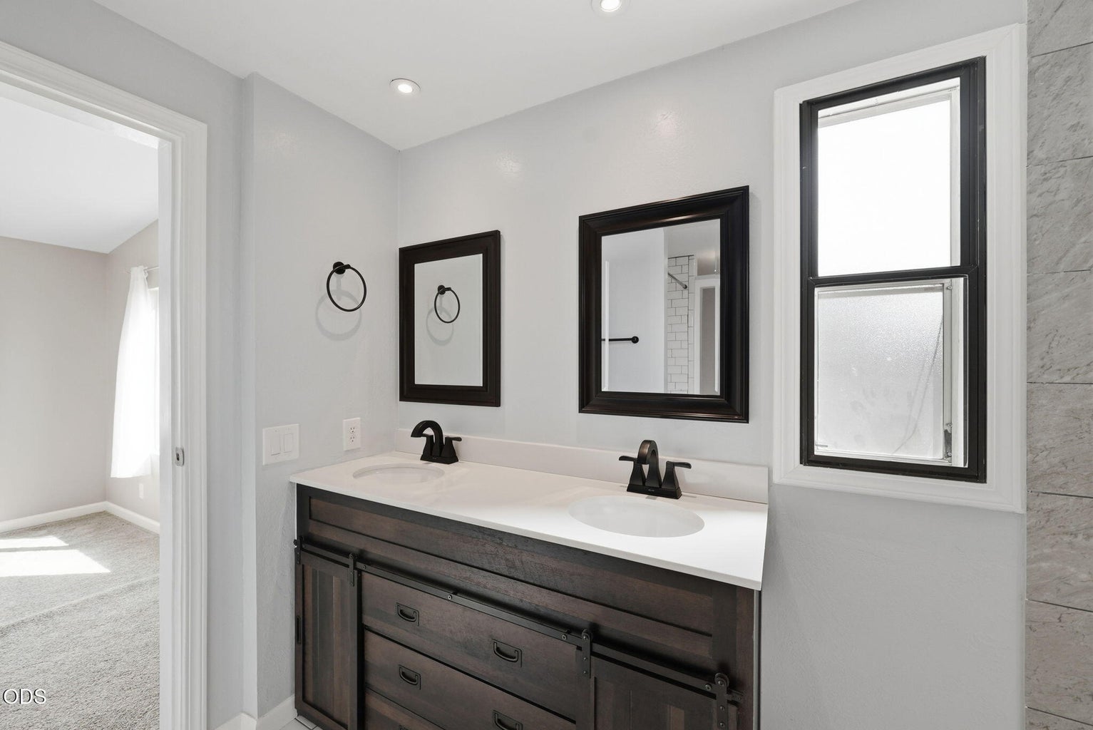 Photo of 1784 NW Central Avenue 40 of 44