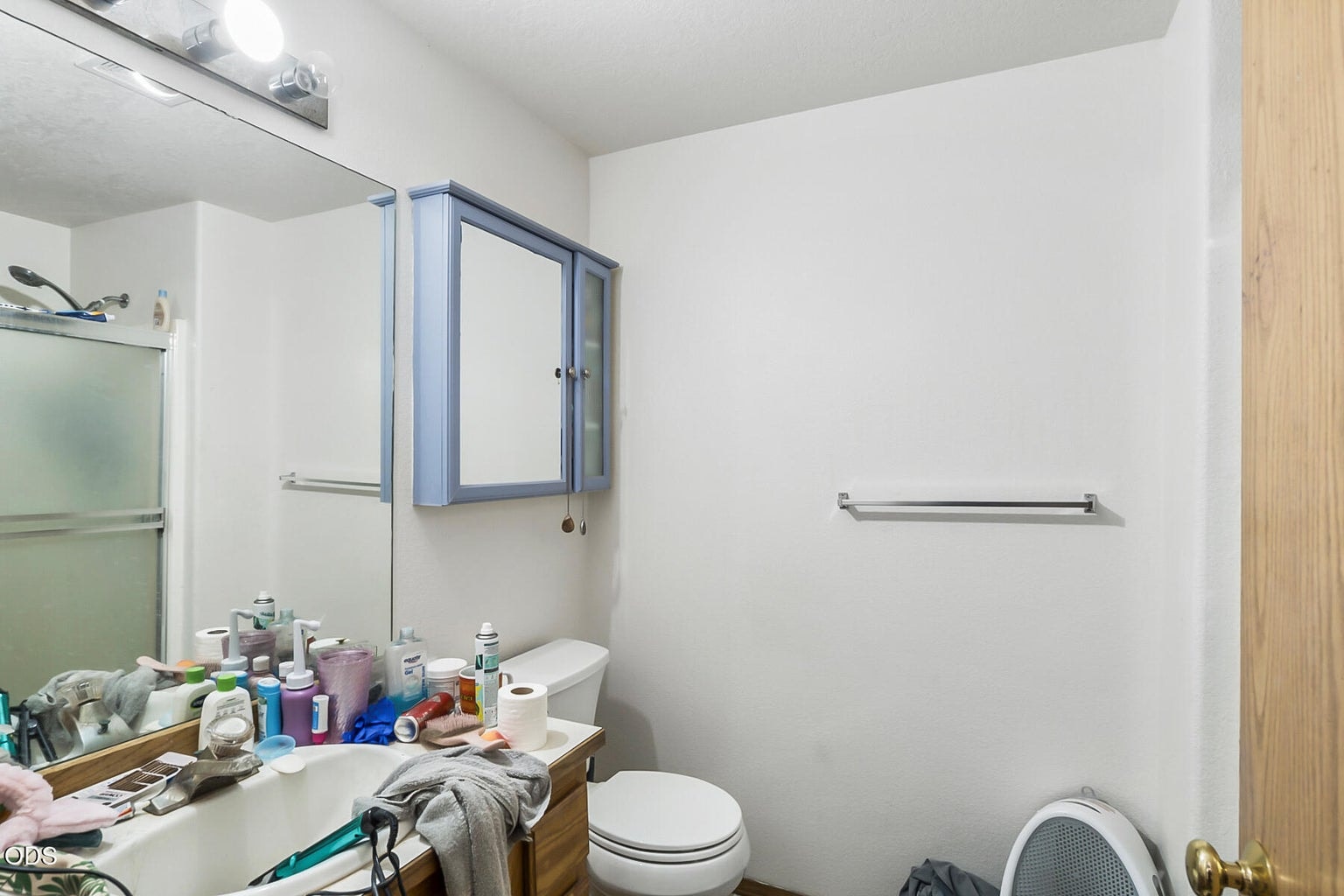 Photo of 2454 SW Wickiup Court 9 of 18