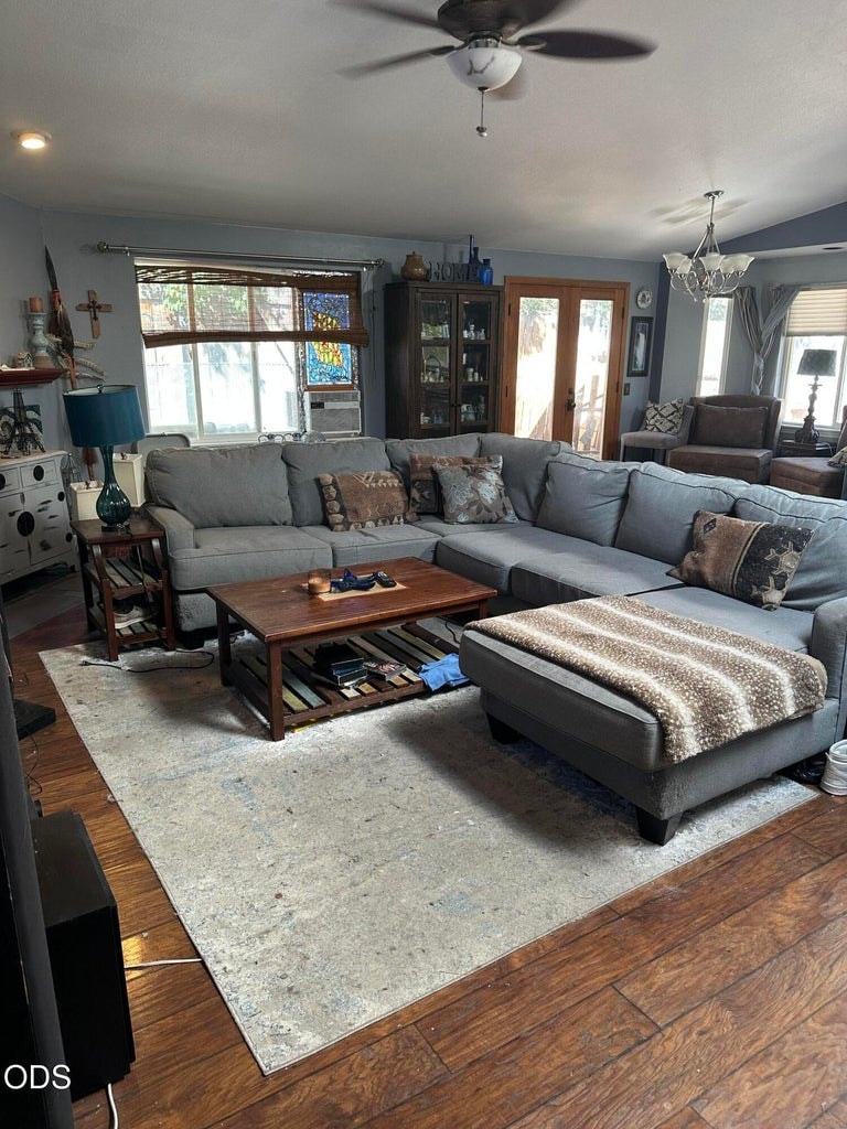Photo of 2665 NE Genet Court 5 of 14