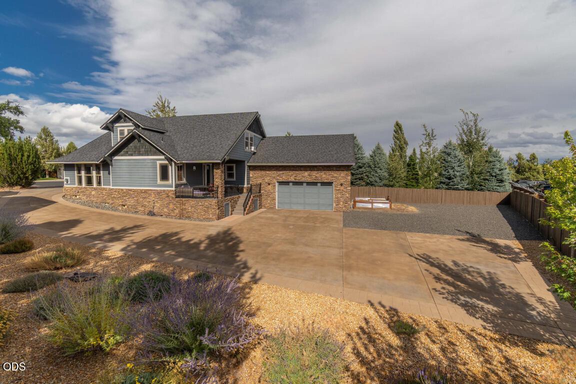 Photo of 63109 Turret Court 3 of 25