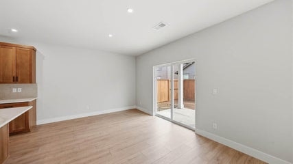 Photo of 21548 SE Etna Place 7 of 30