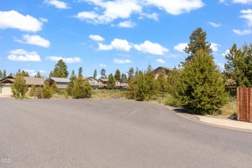 Photo of 51368 Apache Tears Court 3 of 10
