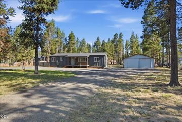 Photo of 16866 Whittier Drive 4 of 46