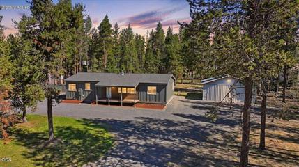 Photo of 16866 Whittier Drive 1 of 46