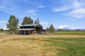Photo of 4799 SW Williams Road 7 of 77