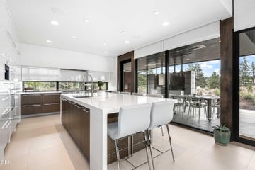 Photo of 61456 Weinhard Court 16 of 68