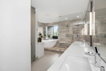 Photo of 61456 Weinhard Court 33 of 68
