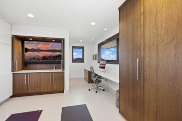 Photo of 61456 Weinhard Court 39 of 68