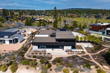 Photo of 61456 Weinhard Court 62 of 68