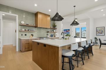 Photo of 3219 NW Strickland Way 11 of 39